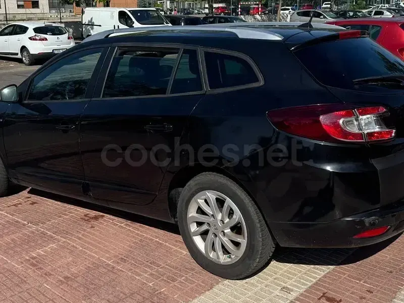 Usado Renault Mégane GrandTour Zen 110 CV (80 kW) 2016 Negro Familiar