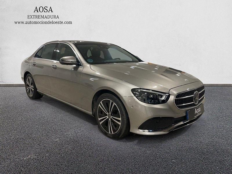 Usado Mercedes E400 Avantgarde 334 CV (245 kW) 2021 Gris Berlina