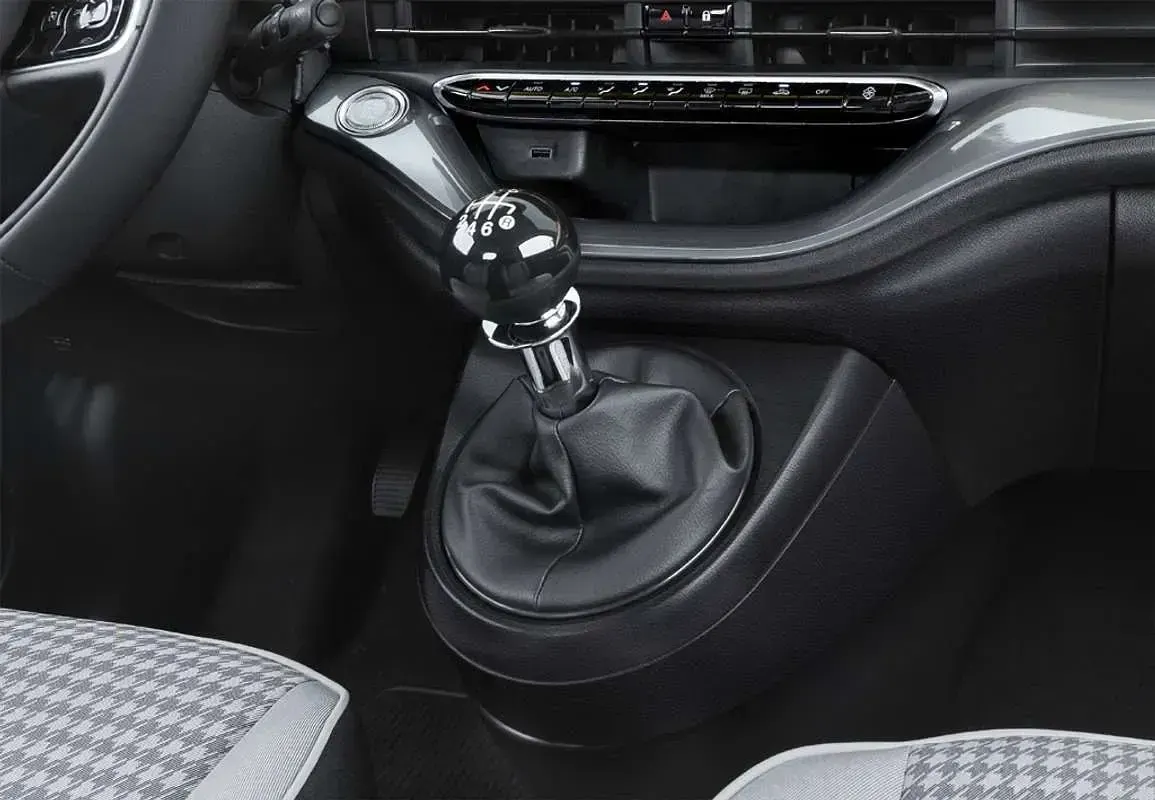 Usado Fiat 500C Dolcevita 71 CV (52 kW) 2021 Azul Descapotable