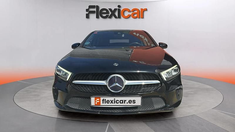 Usado Mercedes A180 116 CV (85 kW) 2020 Negro Utilitario