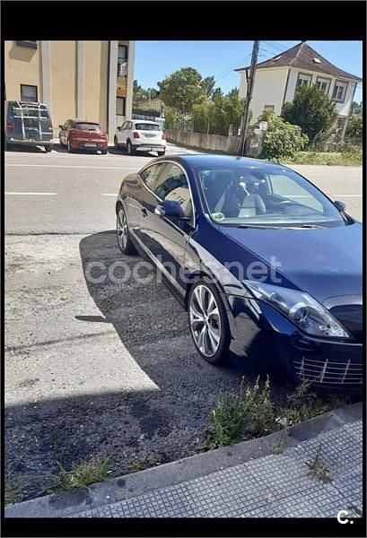 Azul Usado 2009 Renault Laguna Coupé Coupe | 4000 € (Buen precio) - Imagen 1/4