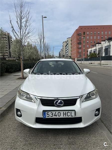 Usado Lexus CT200h 136 CV (100 kW) 2011 Blanco Berlina