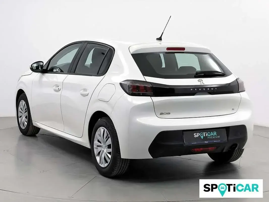 Usado Peugeot 208 Active 101 CV (74 kW) 2020 Blanco Utilitario