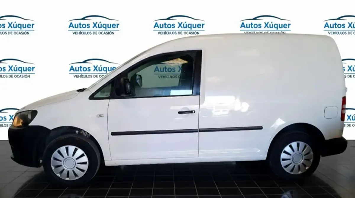 Usado VW Caddy 75 CV (55 kW) 2014 Blanco Monovolumen