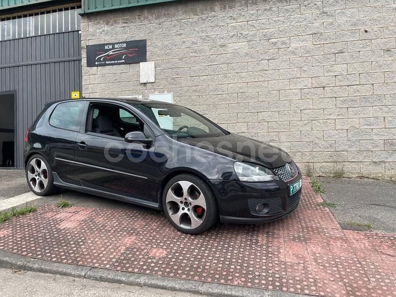 Negro Usado 2007 VW Golf V GTI Berlina | 9990 € (Precio justo) - Imagen 1/4