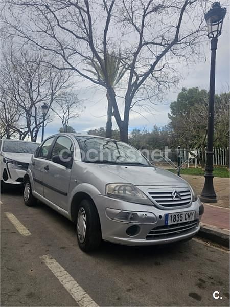 Usado Citroën C3 61 CV (44 kW) 2003 Gris / plata Berlina