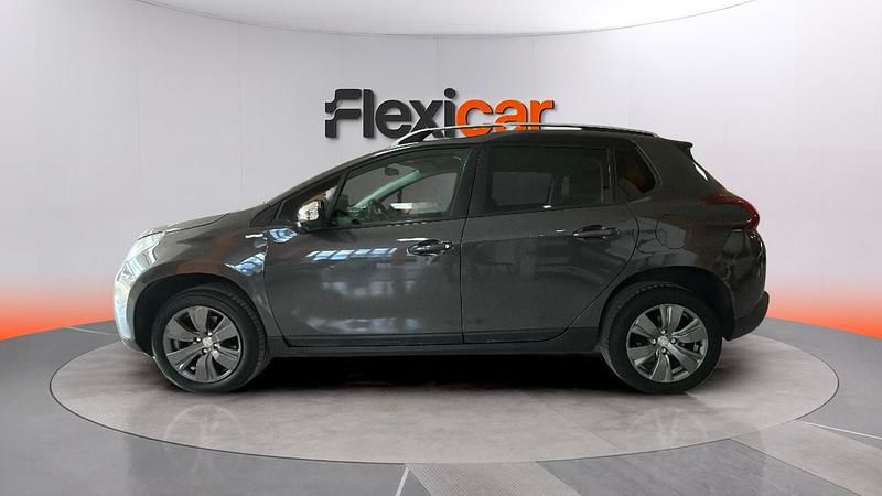 Usado Peugeot 2008 Allure 100 CV (73 kW) 2017 Gris SUV