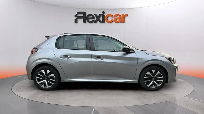 Usado Peugeot 208 Active 102 CV (75 kW) 2024 Gris Utilitario