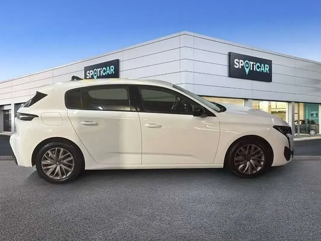 Usado Peugeot 308 Active 110 CV (80 kW) 2022 Blanco Utilitario