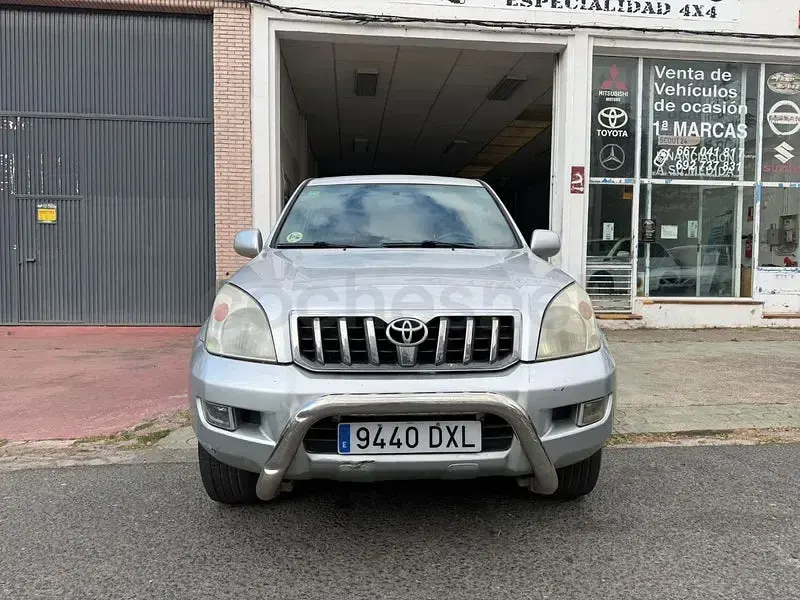 Usado Toyota Land Cruiser 166 CV (122 kW) 2006 Gris / plata SUV