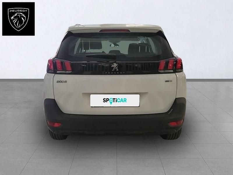 Usado Peugeot 5008 Active 130 CV (95 kW) 2017 Blanco SUV