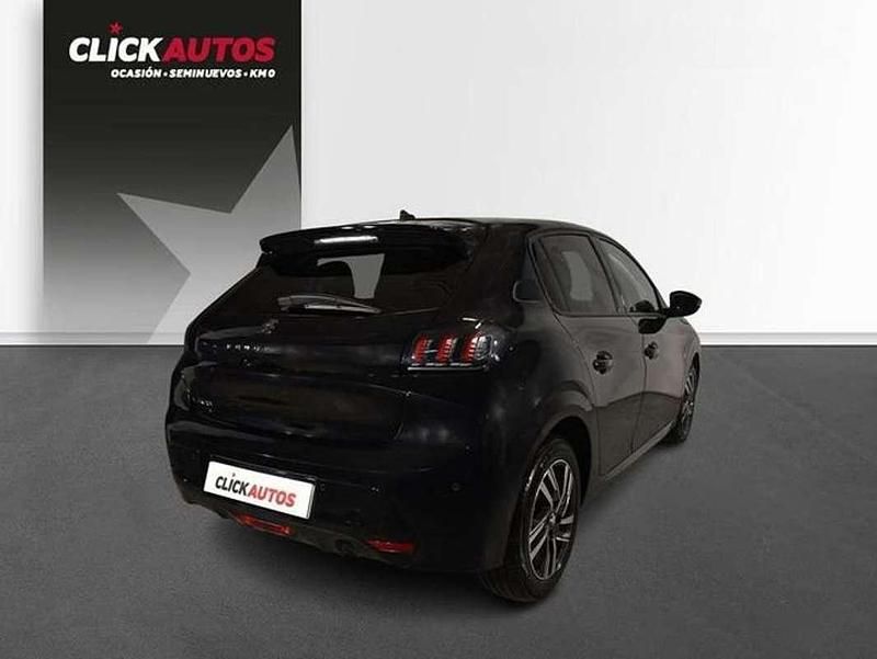 Usado Peugeot 208 Allure 101 CV (74 kW) 2023 Negro Utilitario