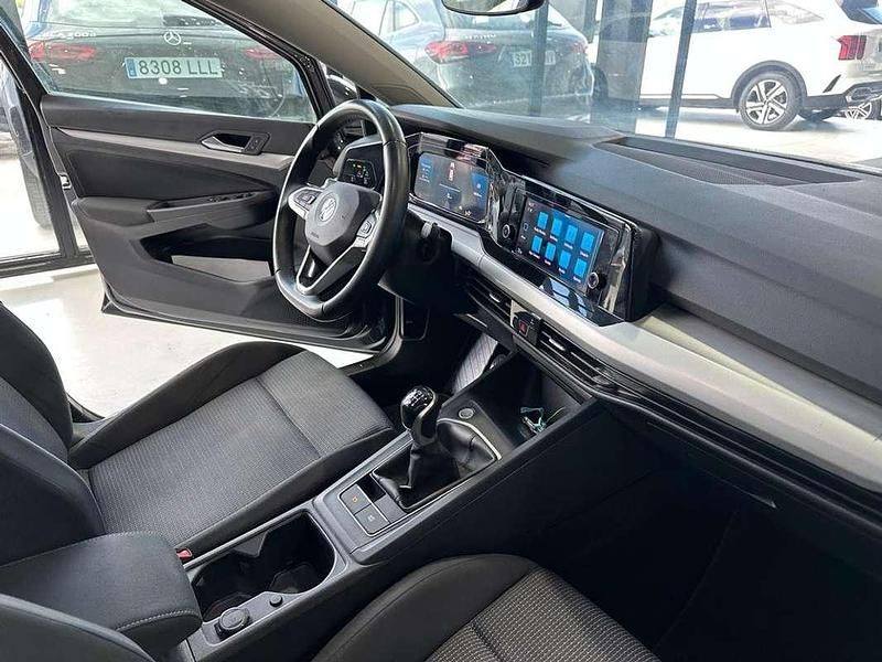Usado VW Golf VIII 116 CV (85 kW) 2021 Azul Familiar