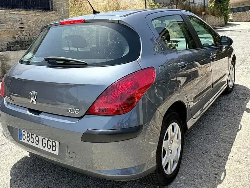 Usado Peugeot 308 Premium 150 CV (110 kW) 2008 Gris / plata Berlina