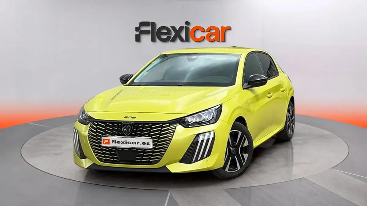 Usado Peugeot 208 Allure 101 CV (74 kW) 2025 Verde Utilitario