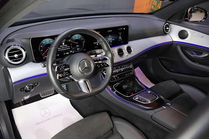 Usado Mercedes E300 306 CV (225 kW) 2020 Azul Familiar
