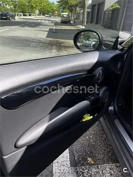 Usado Mini Cooper D 116 CV (85 kW) 2018 Negro Utilitario