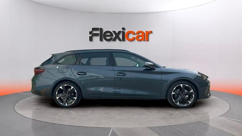 Usado Cupra Leon 150 CV (110 kW) 2025 Gris Familiar