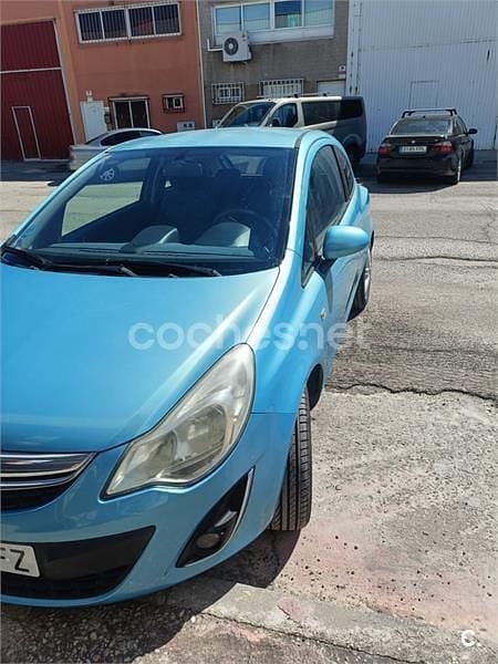 Usado Opel Corsa Essentia 85 HP (62 kW) 2011 Azul Citadino