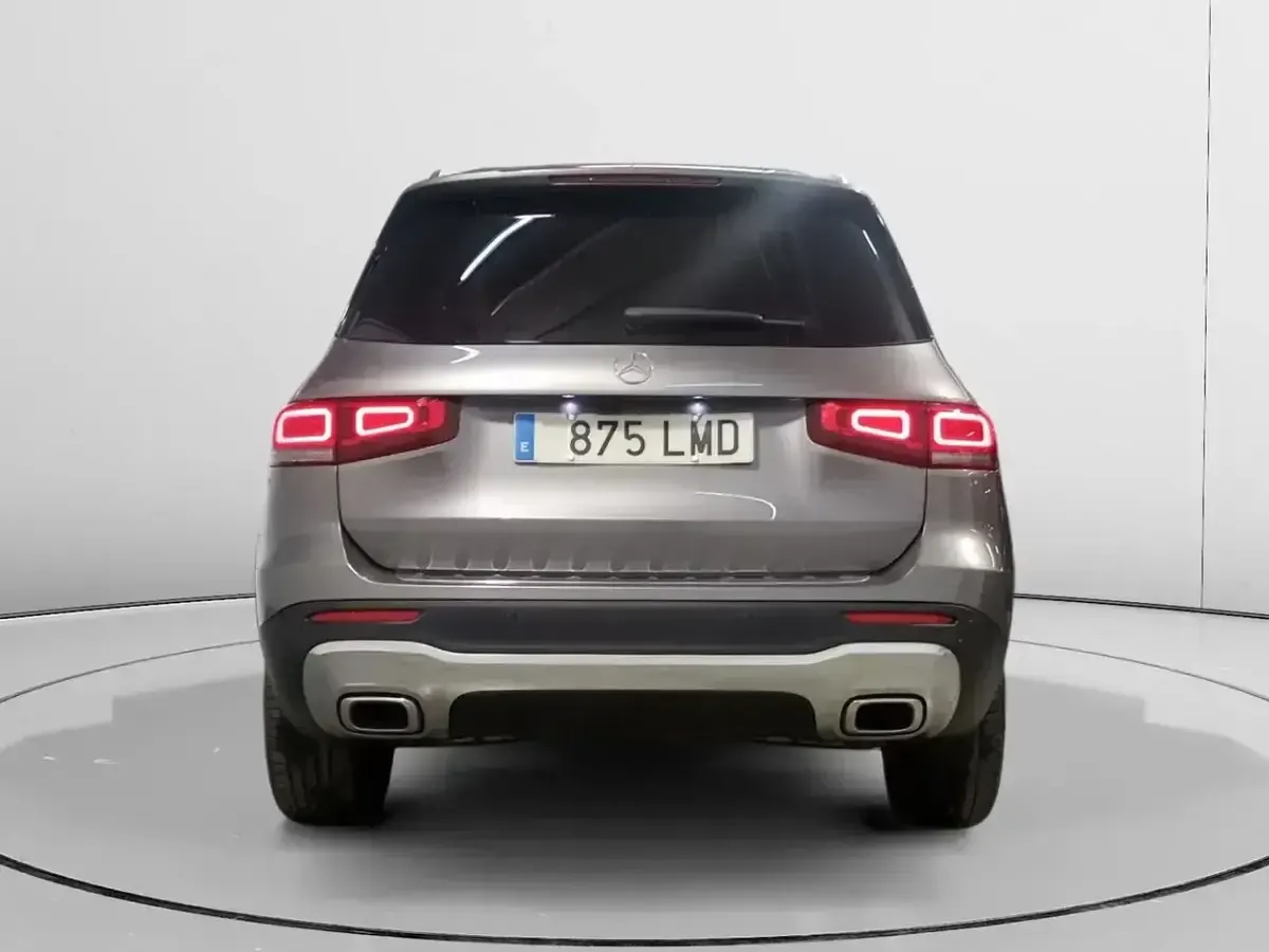 Usado Mercedes GLB220 190 CV (139 kW) 2021 Gris SUV