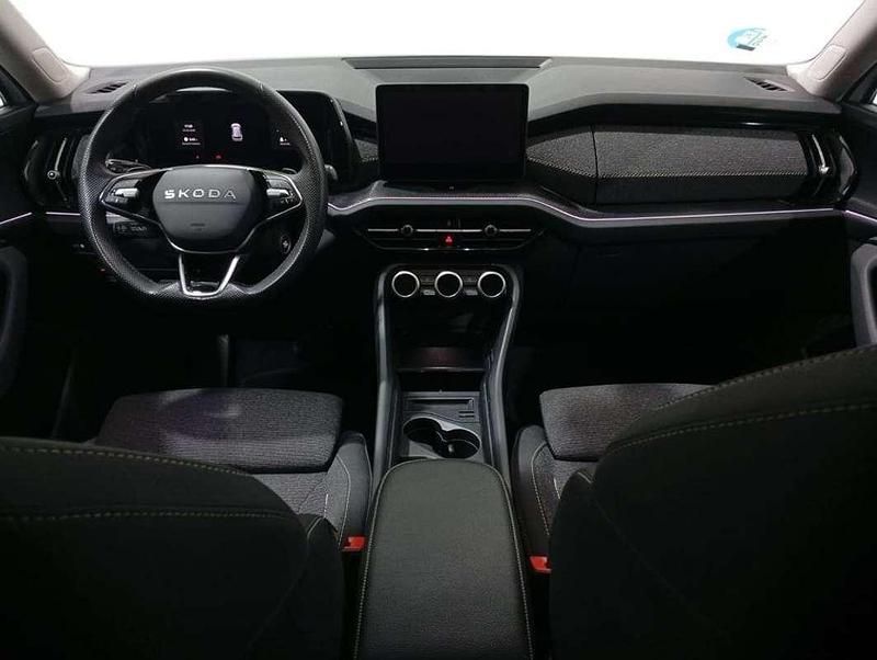 Usado Skoda Kodiaq Selection 150 CV (110 kW) 2025 Blanco SUV