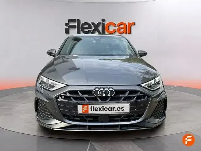 Usado Audi A3 Advanced Plus 116 CV (85 kW) 2024 Gris