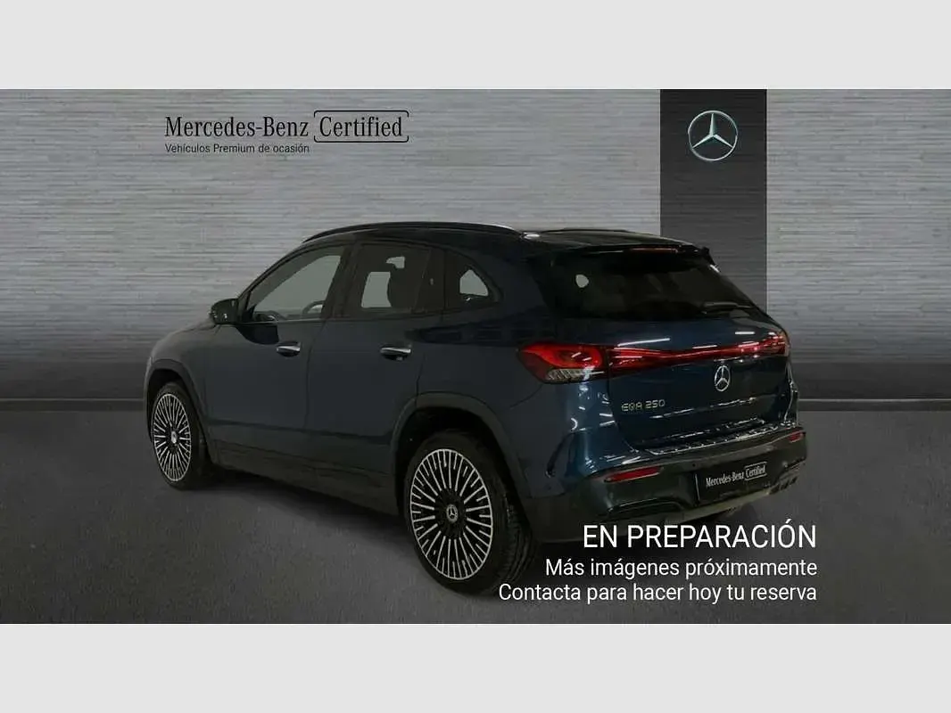 Usado Mercedes EQA250 139 kW (190 CV) 2021 Azul SUV