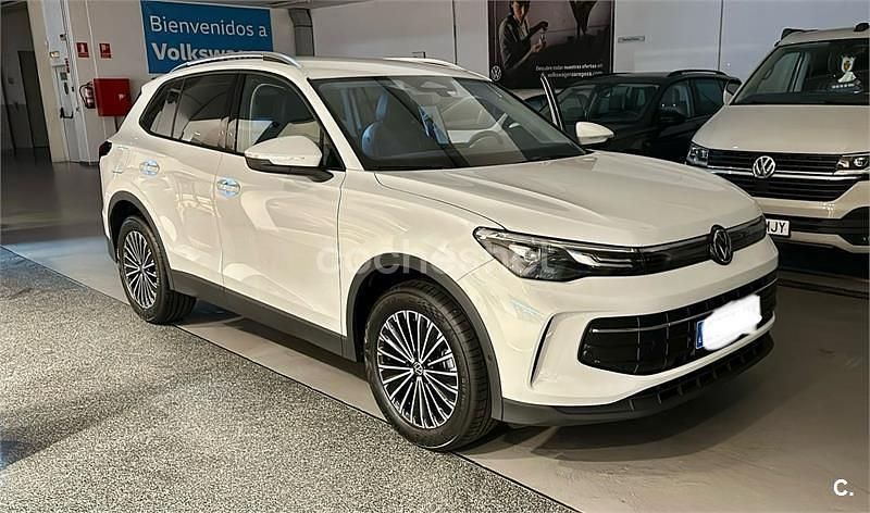 Usado VW Tiguan Life 150 CV (110 kW) 2024 Blanco SUV