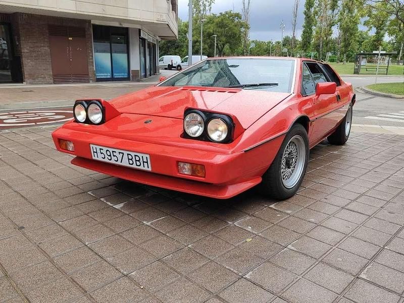 Usado Lotus Esprit 215 CV (158 kW) 1984 Rojo Coupe