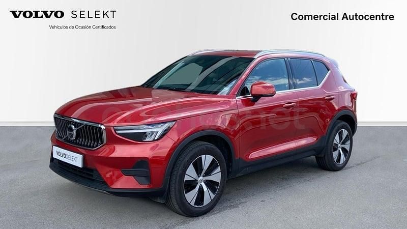 Usado Volvo XC40 Core 211 CV (155 kW) 2024 Rojo SUV