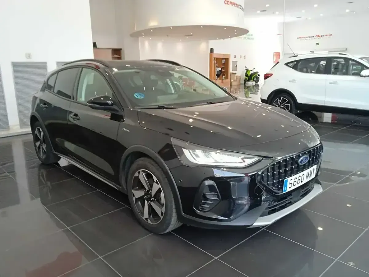 Usado Ford Focus Active 155 CV (114 kW) 2024 Negro Berlina