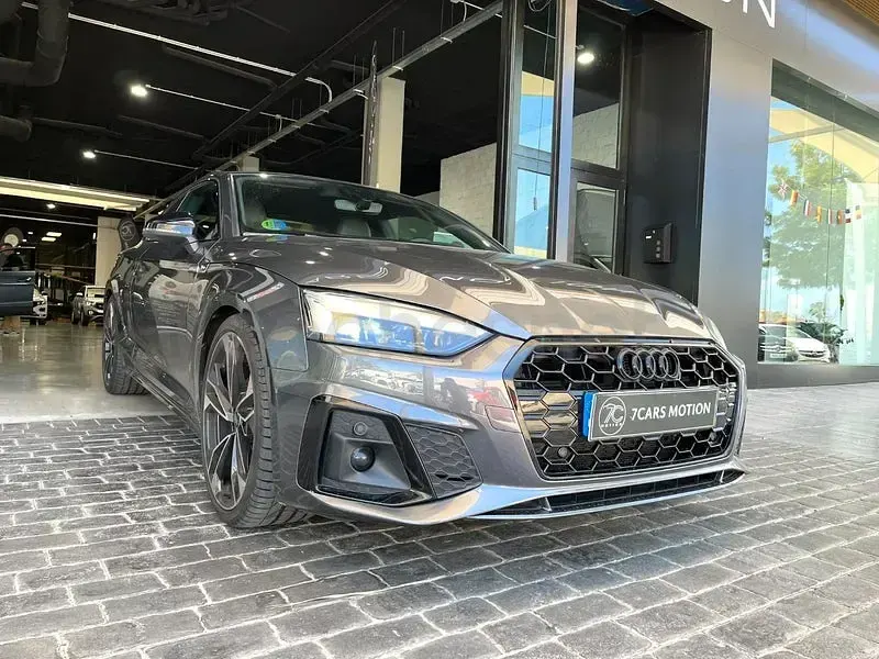 Usado Audi A5 S-Line 163 CV (119 kW) 2023 Gris / plata Coupe