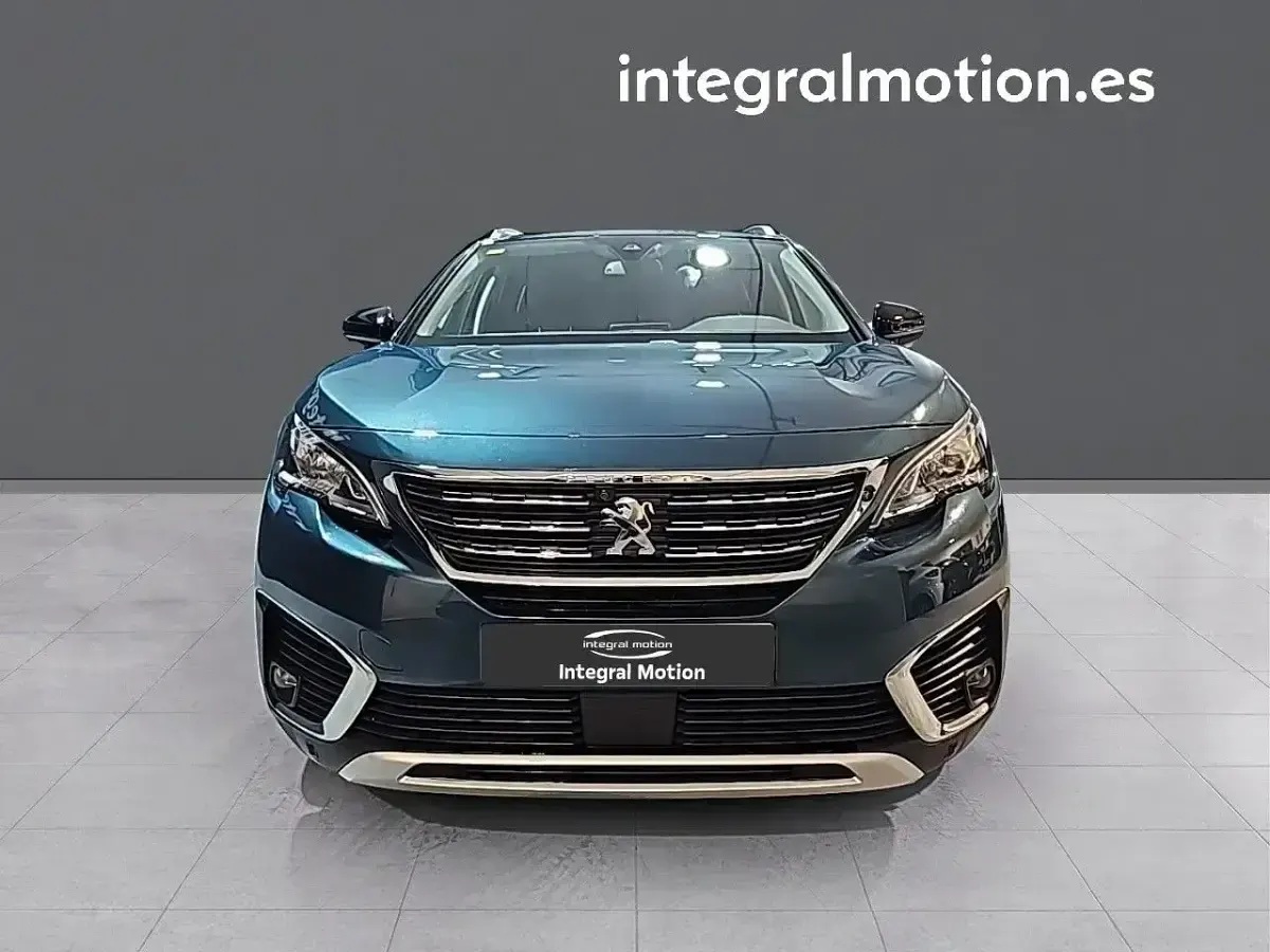 Usado Peugeot 5008 Allure 130 CV (95 kW) 2019 Azul SUV