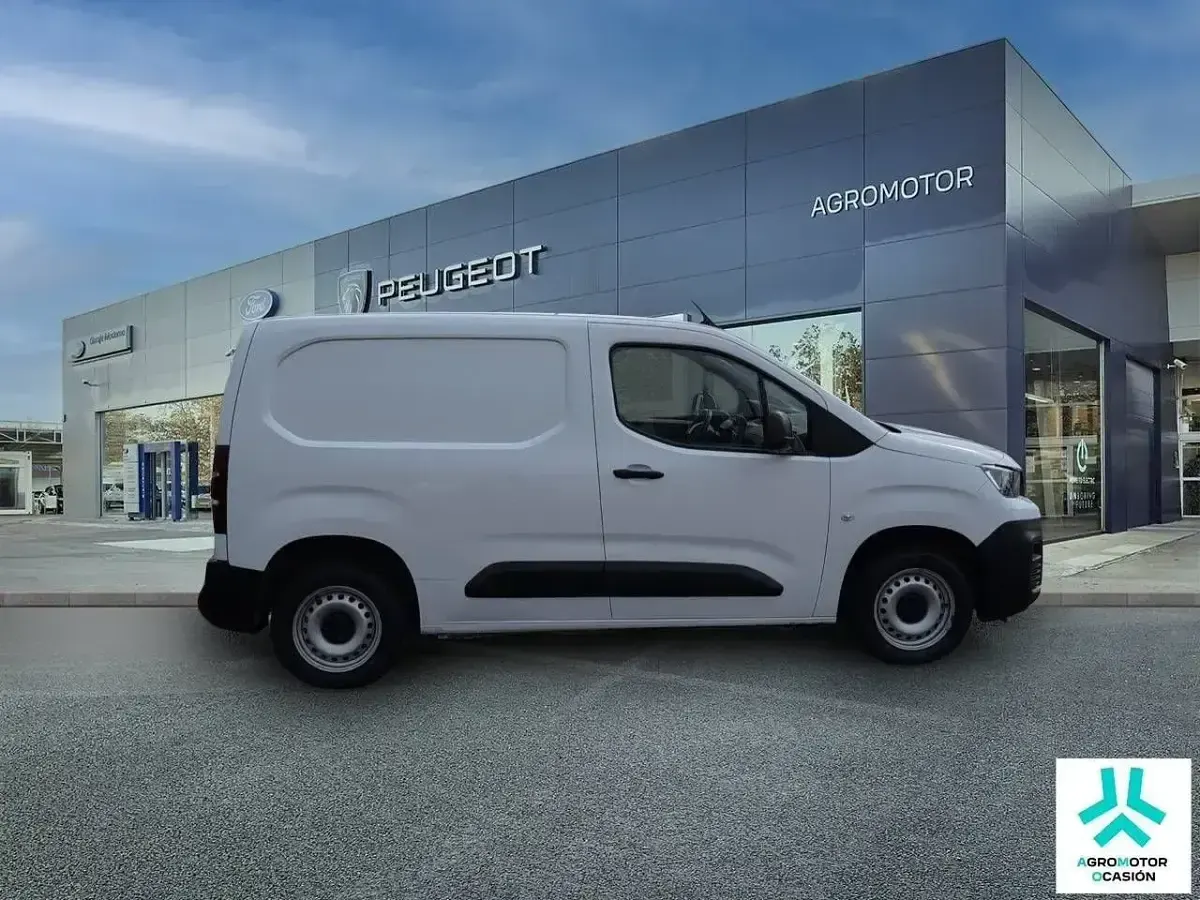 Usado Peugeot Partner 73 CV (53 kW) 2021 Blanco Monovolumen