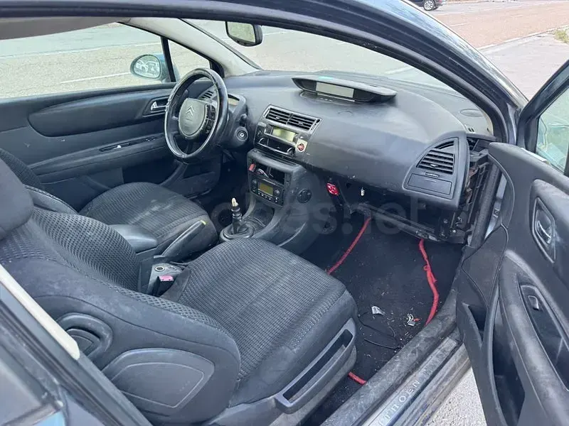 Usado Citroën C4 VTR Sport 138 CV (101 kW) 2007 Negro Berlina