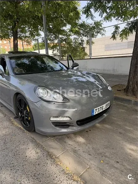 Usado Porsche Panamera 400 CV (294 kW) 2011 Gris / plata Utilitario