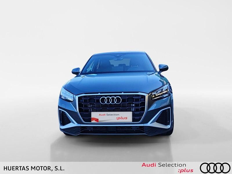 Usado Audi Q2 150 CV (110 kW) 2025 Gris / plata SUV