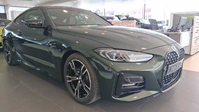 Verde Nuevo 2025 BMW 420 M Sport Coupe | 57.490 € - Imagen 1/4