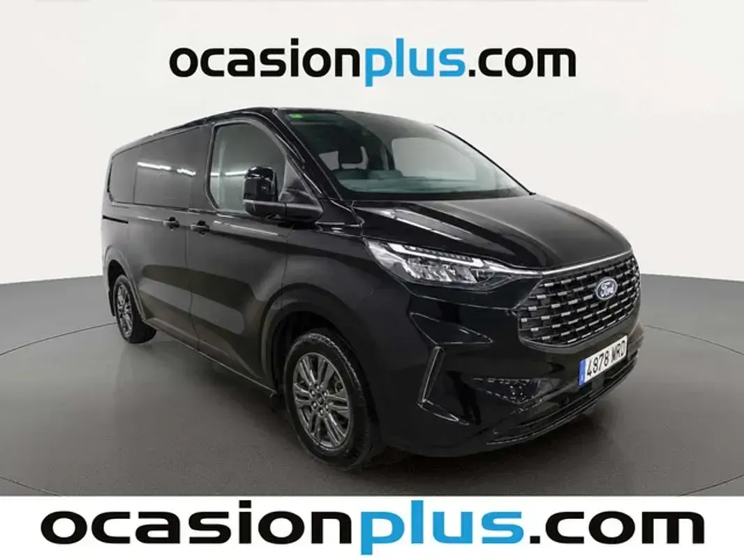 Usado Ford Tourneo Custom Titanium X 170 CV (125 kW) 2024 Negro Van