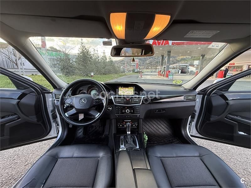 Usado Mercedes E220 Avantgarde 170 CV (125 kW) 2010 Gris / plata Berlina