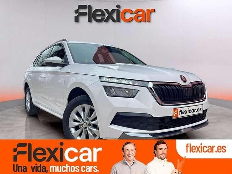 Usado Skoda Kamiq Ambition 110 CV (80 kW) 2021 Blanco SUV