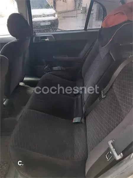 Usado Opel Astra 100 CV (73 kW) 1999 Gris / plata Berlina