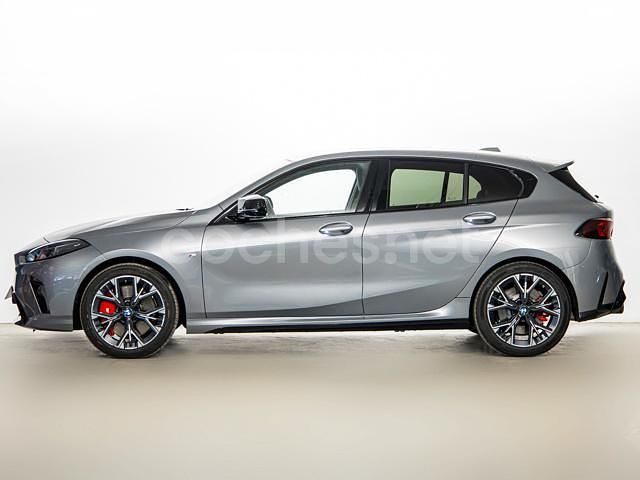 Usado BMW M135 Comfort Edition 300 CV (220 kW) 2025 Gris Utilitario