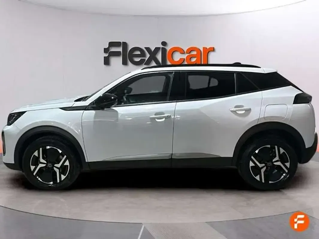 Usado Peugeot 2008 Allure 145 CV (106 kW) 2025 Blanco SUV