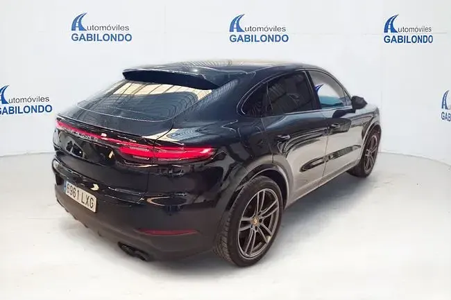 Usado Porsche Cayenne E-Hybrid 462 CV (339 kW) 2022 Negro SUV