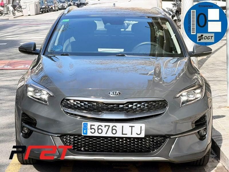 Usado Kia XCeed 141 CV (103 kW) 2021 Gris / plata SUV