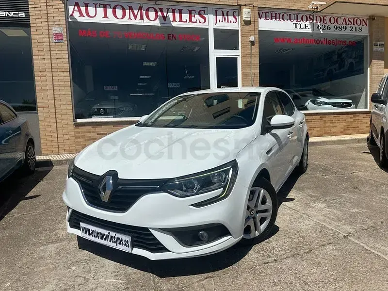 Usado Renault Mégane Business 95 CV (69 kW) 2020 Blanco Berlina