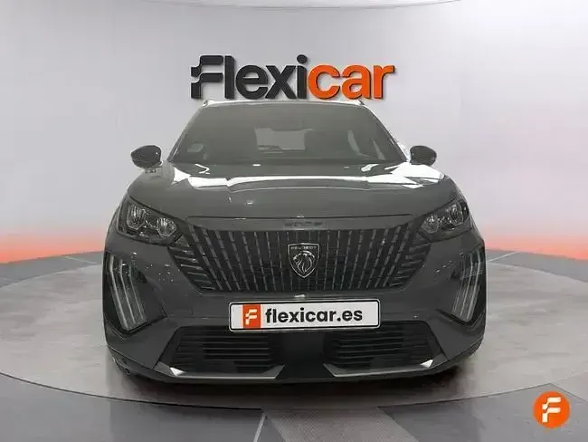 Usado Peugeot 2008 Allure 130 CV (95 kW) 2024 Gris SUV