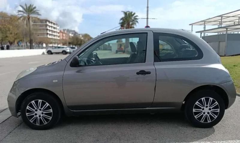 Usado Nissan Micra Acenta 88 CV (64 kW) 2006 Azul Utilitario