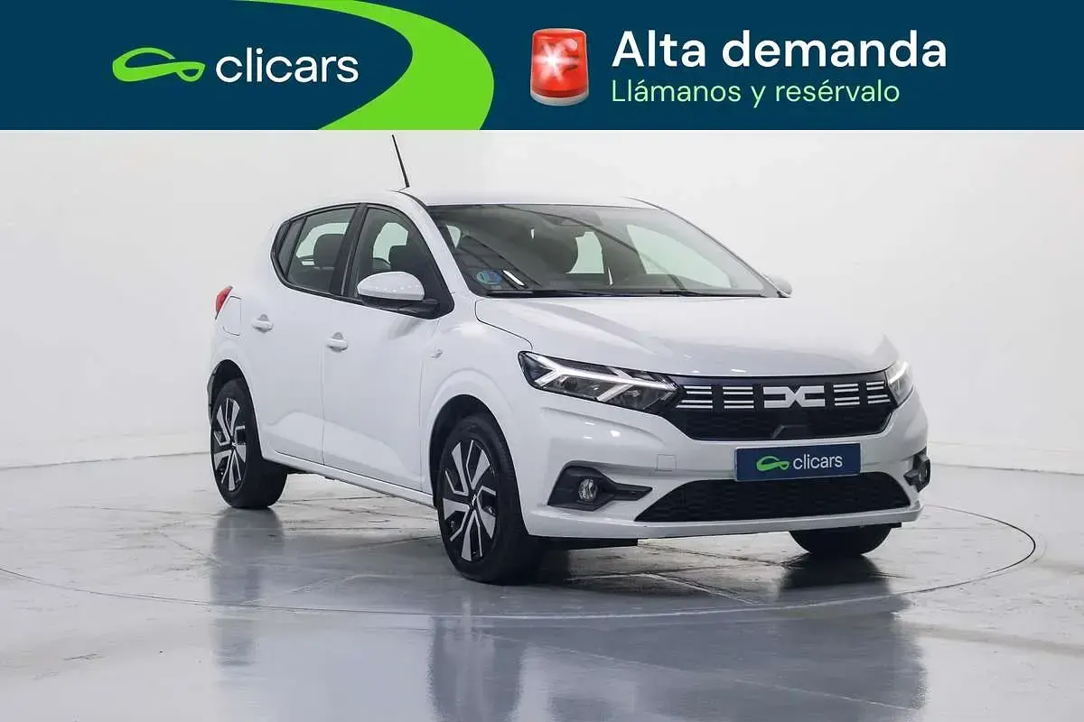 Usado Dacia Sandero Essentiel 101 CV (74 kW) 2025 Blanco Utilitario